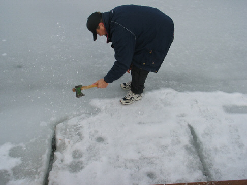 Eistauchen Neufeldersee Jänner 2004